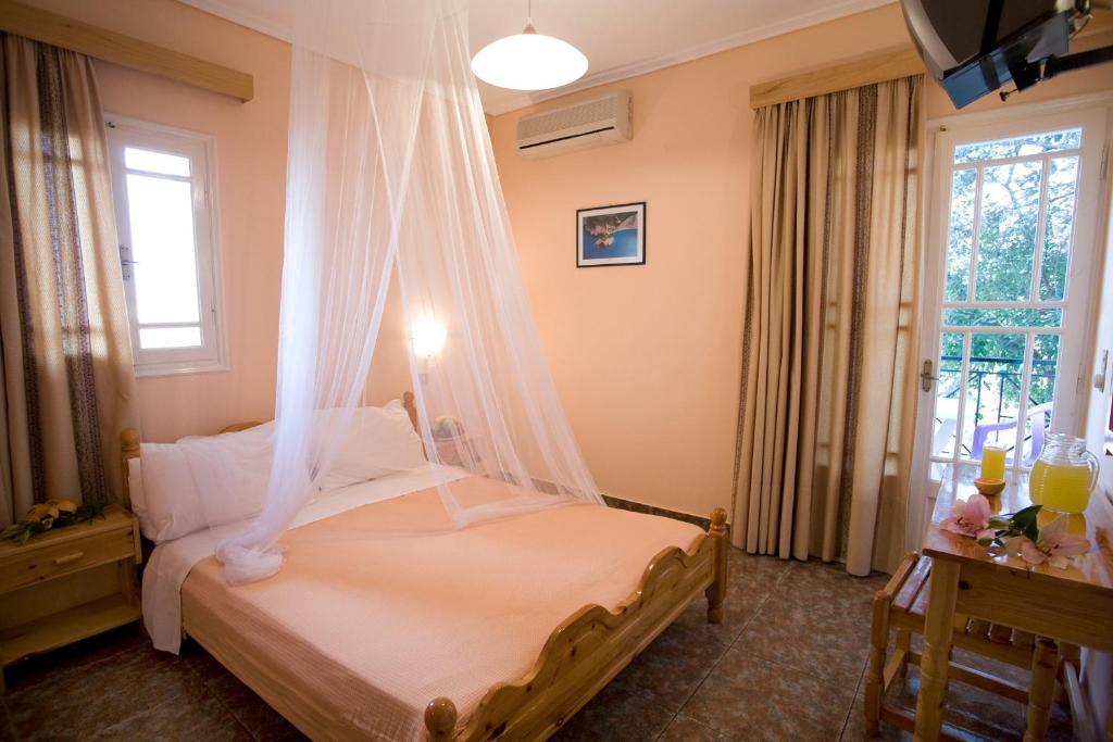 Pansion Filoxenia Apartments & Studios Tsoukaládhes Kamer foto
