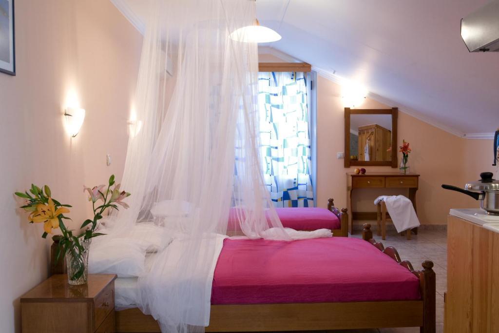 Pansion Filoxenia Apartments & Studios Tsoukaládhes Kamer foto